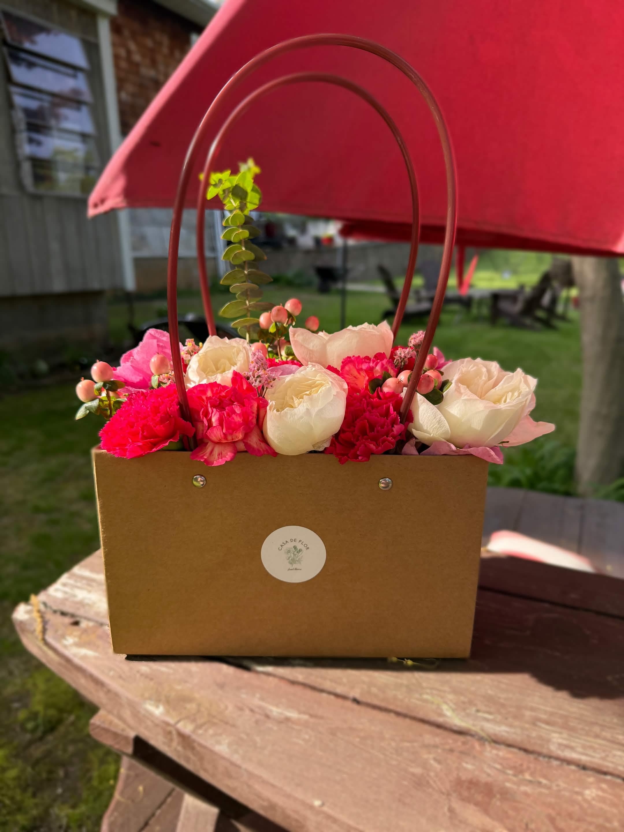 Casa de Flor floral arrangement
