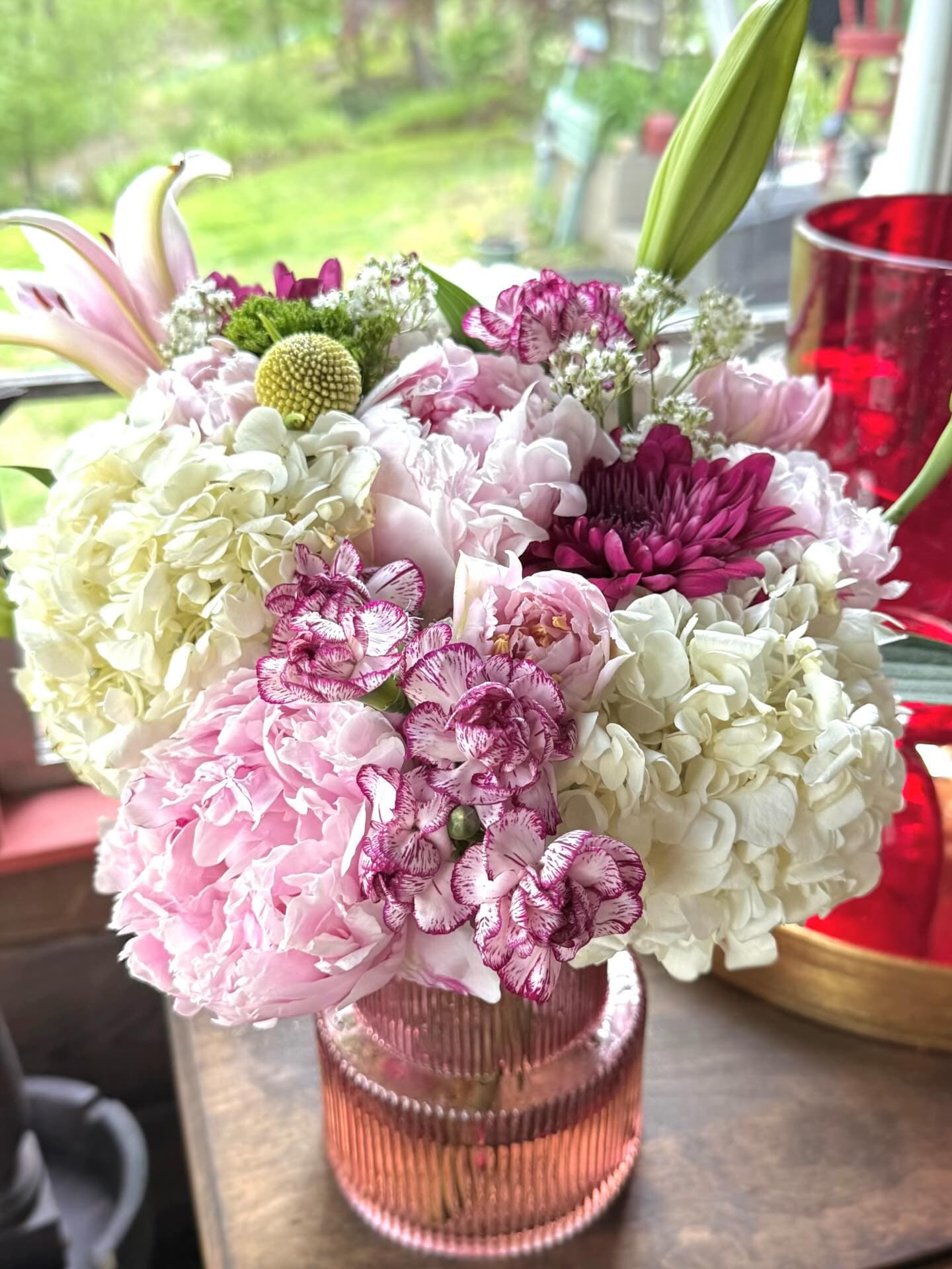Vase arrangement